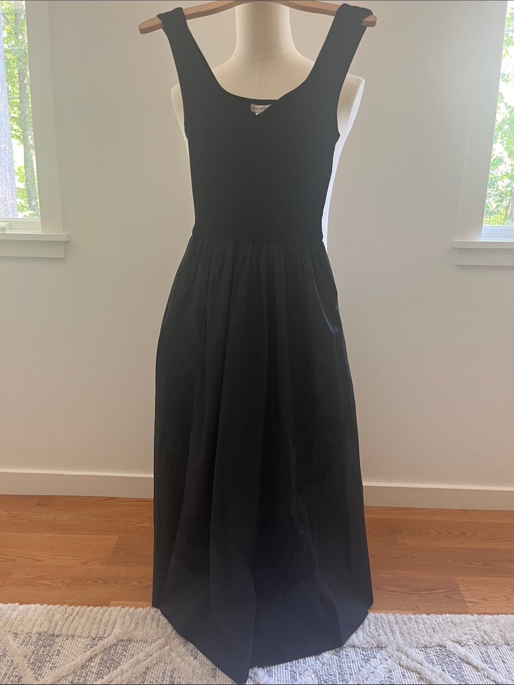 Moon River Black Sleeveless Maxi Dress